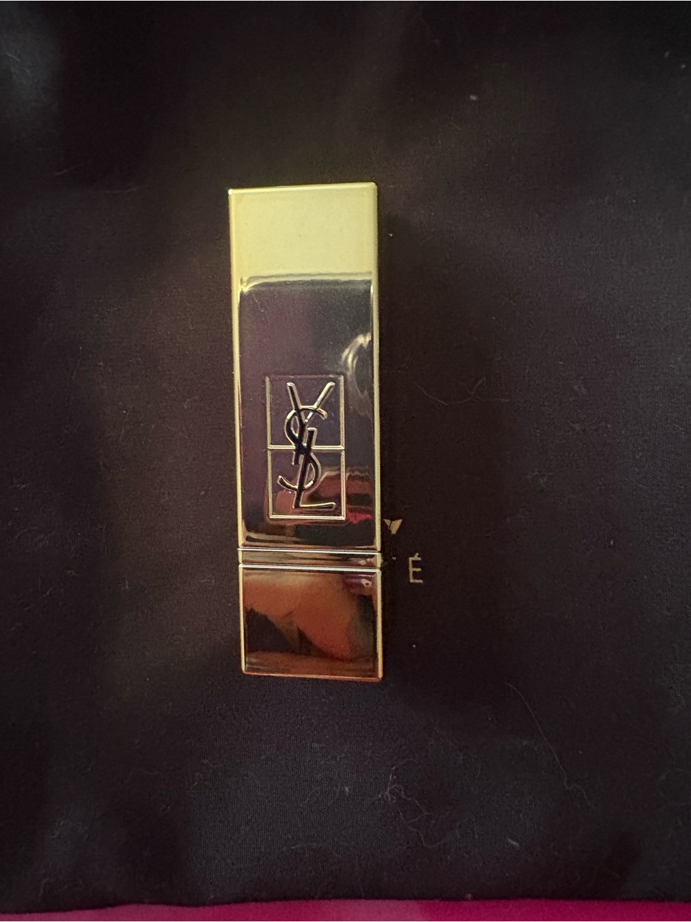 Yves Saint Laurent Red Lipstick mini and drawstring bag- Sleek Gold Finish - Picture 3 of 5